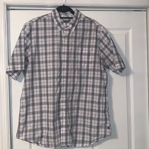 CHAPS  XL short sleeve button down dress shirt, white & black